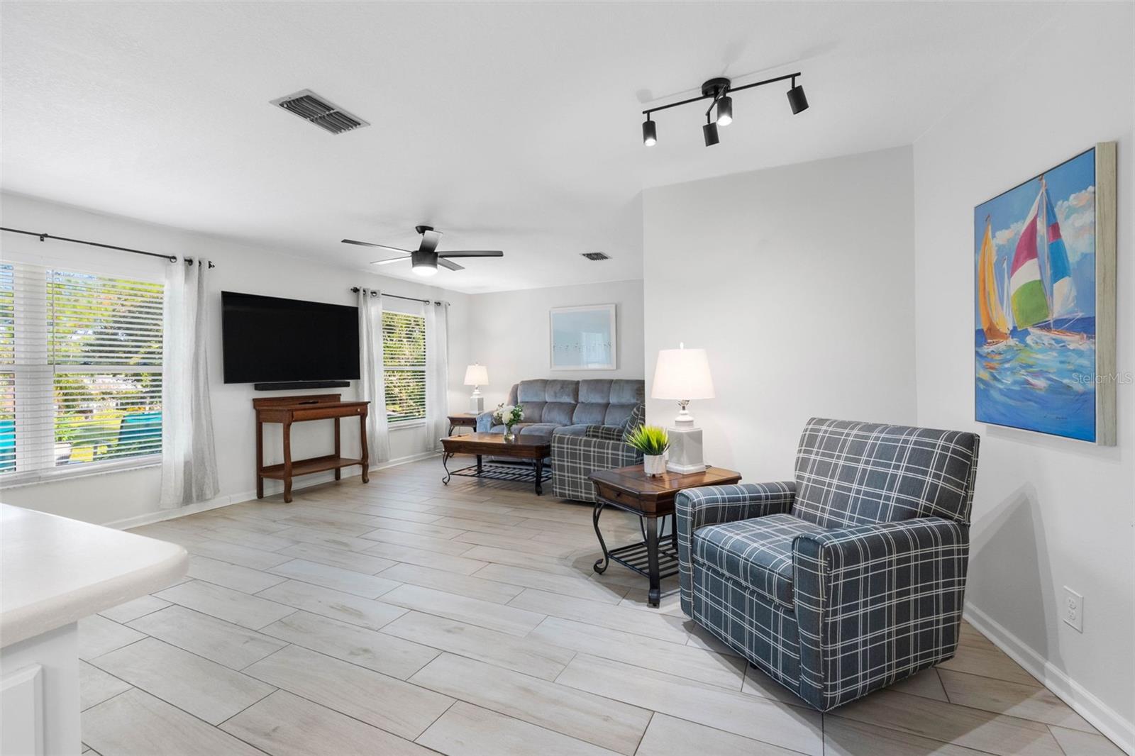 1681 MACDONNELL CT
