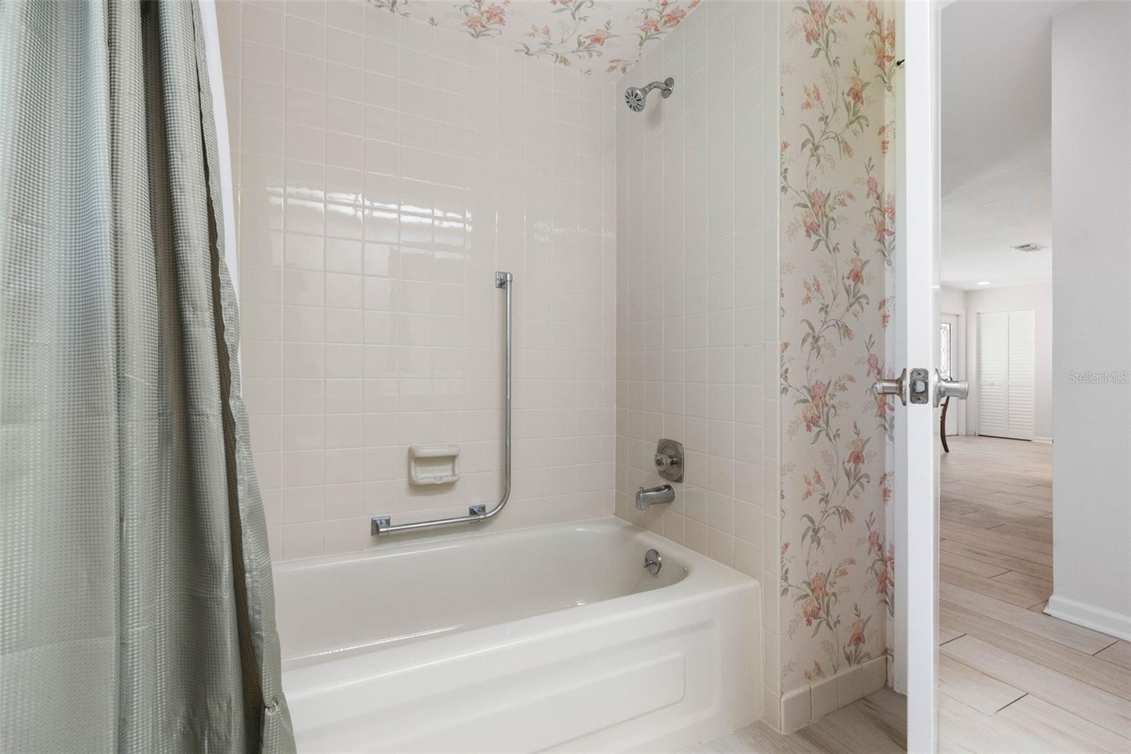 1681 MACDONNELL CT