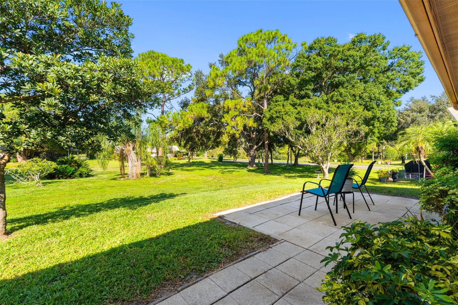 1681 MACDONNELL CT