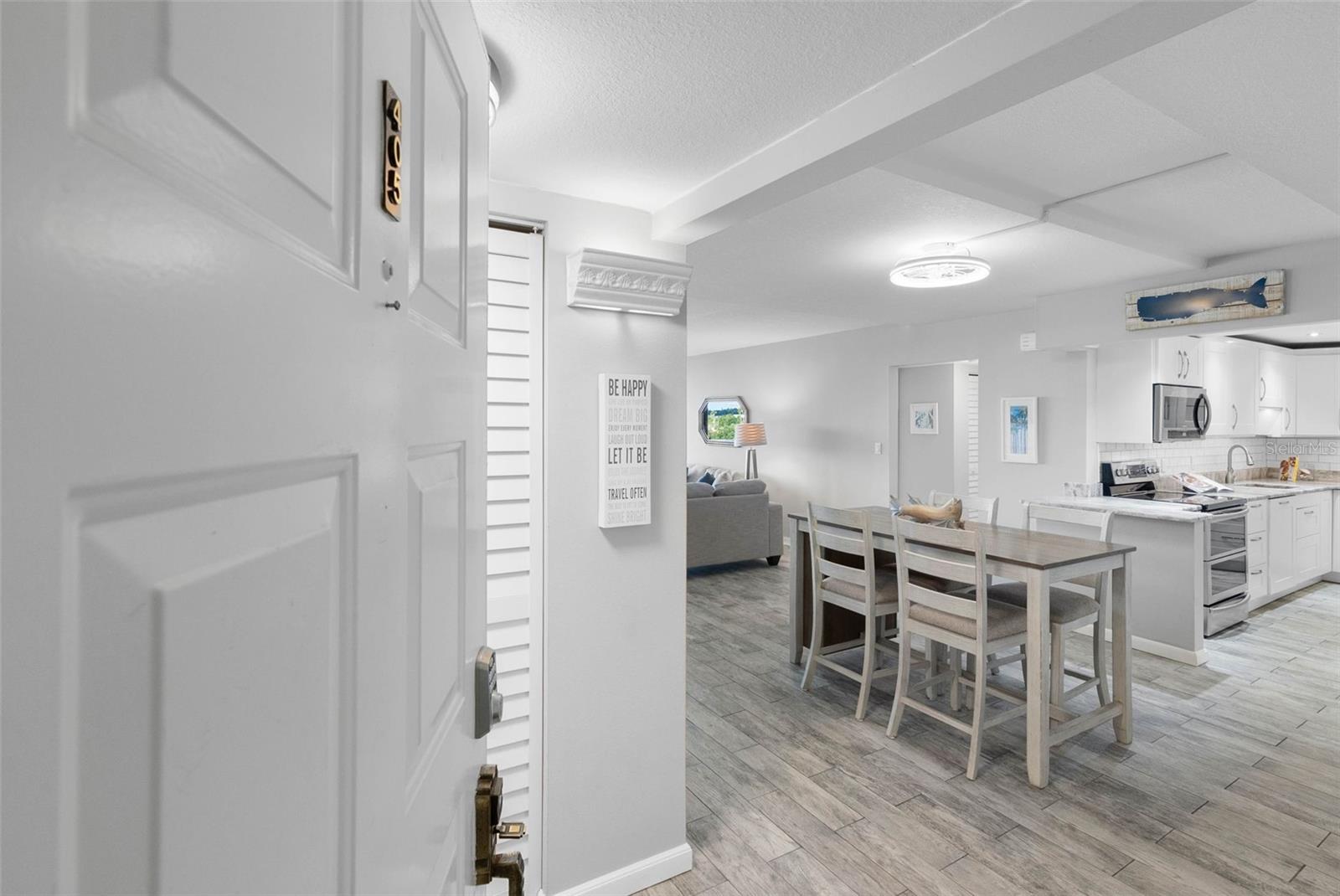 2700 BAYSHORE BLVD #9405