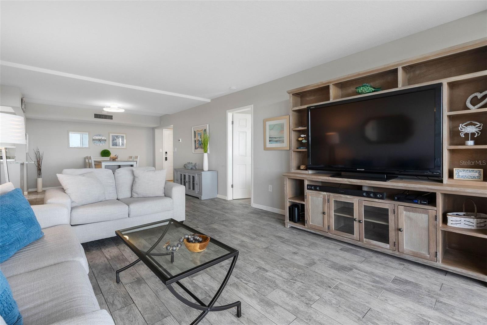 2700 BAYSHORE BLVD #9405
