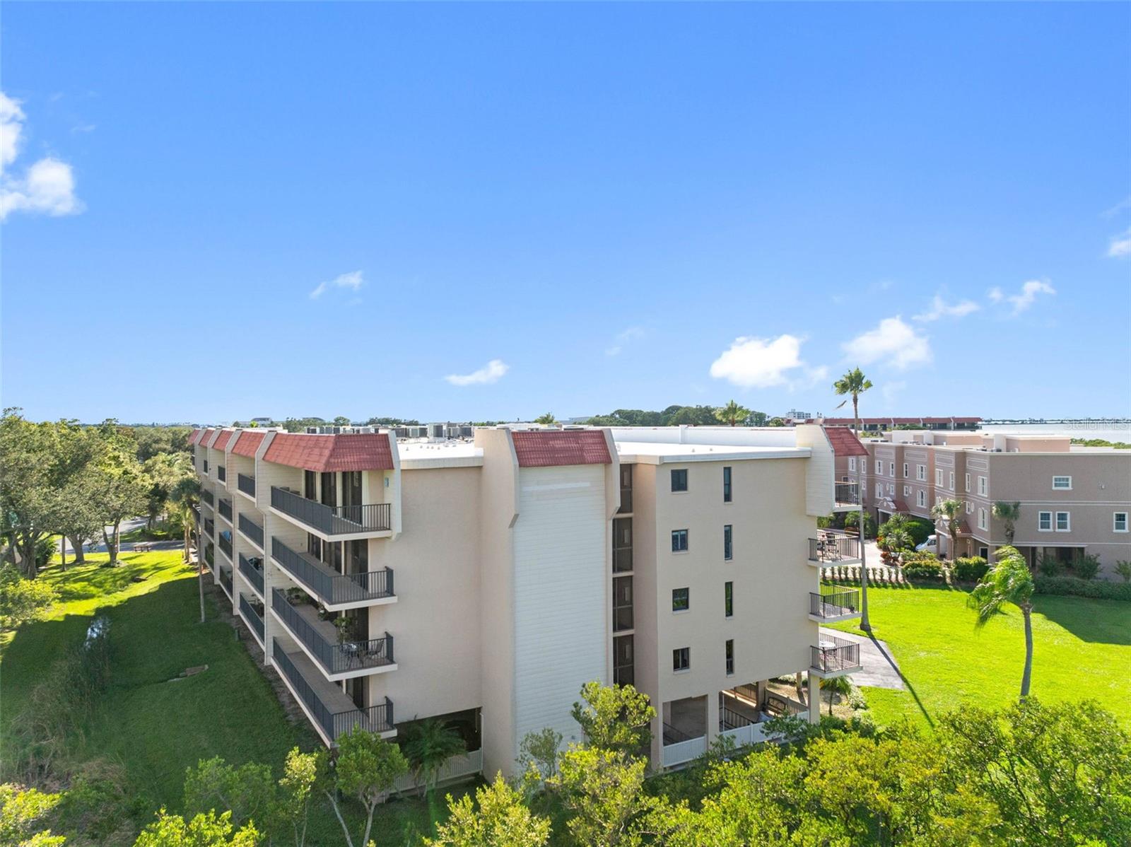 2700 BAYSHORE BLVD #9405