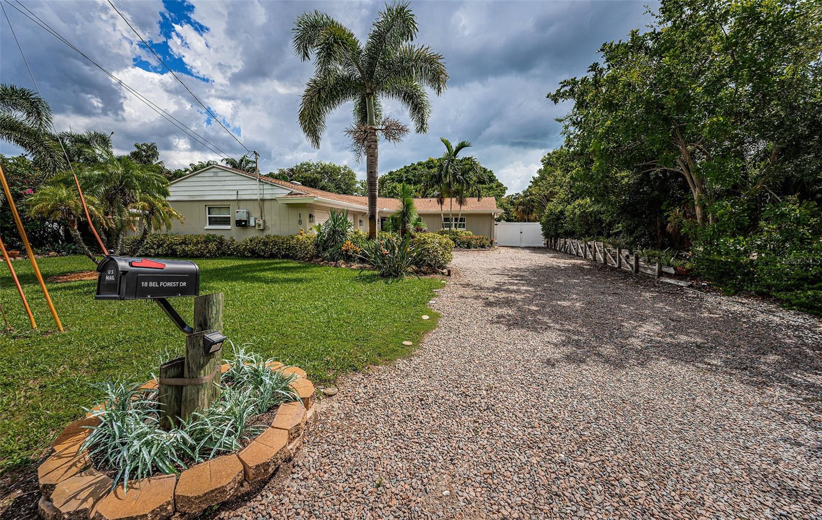 18 BEL FOREST DR