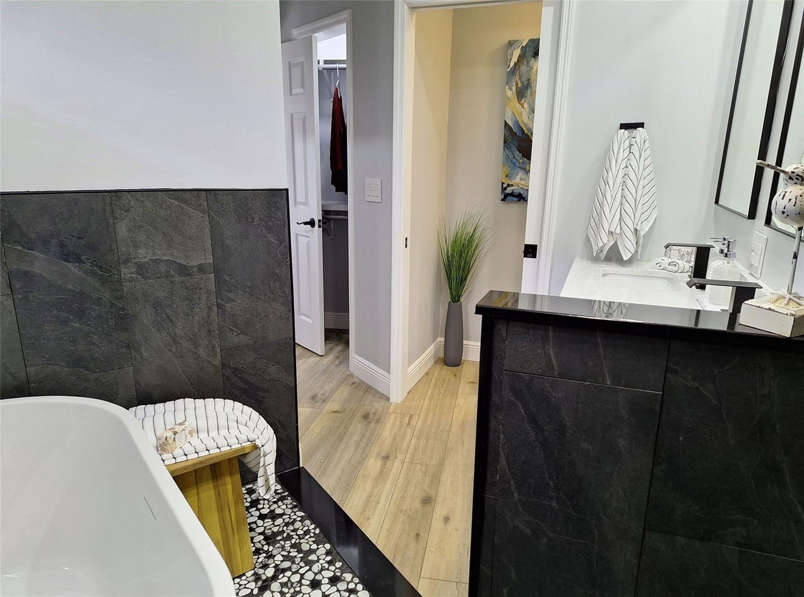 18 BEL FOREST DR