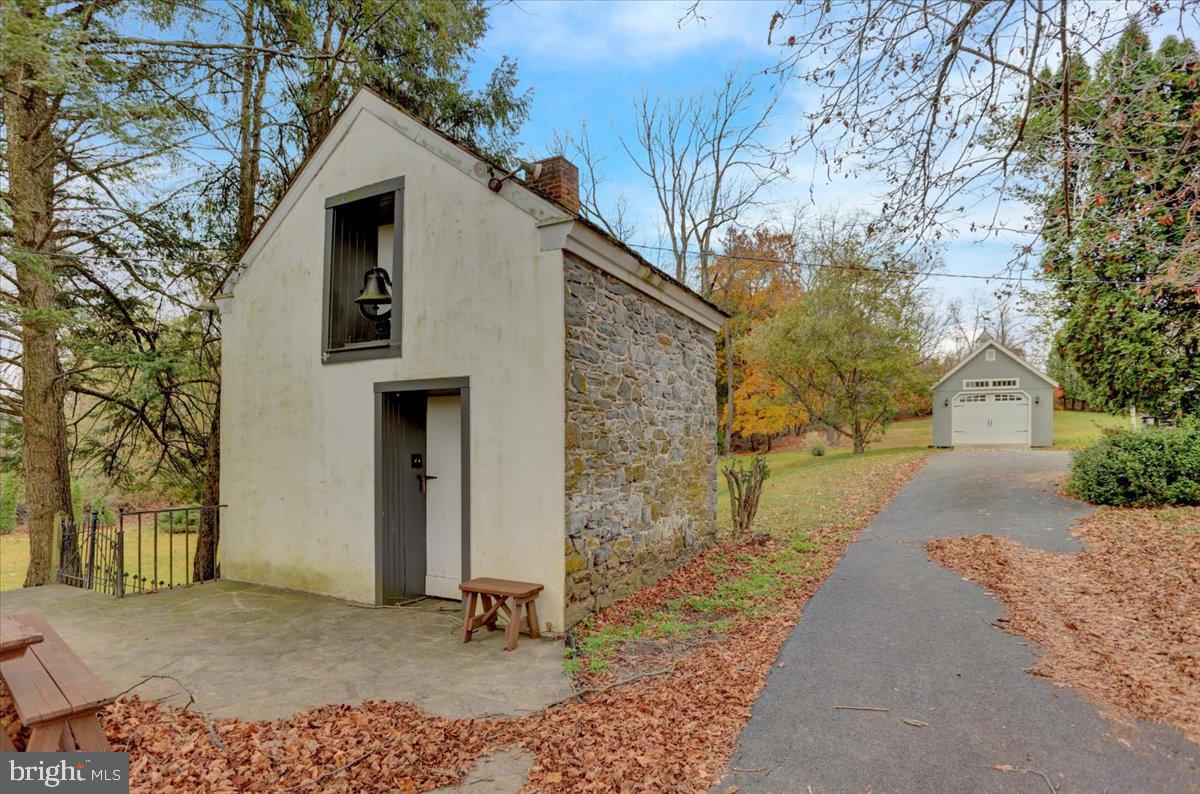 5621 Oley Turnpike ROAD