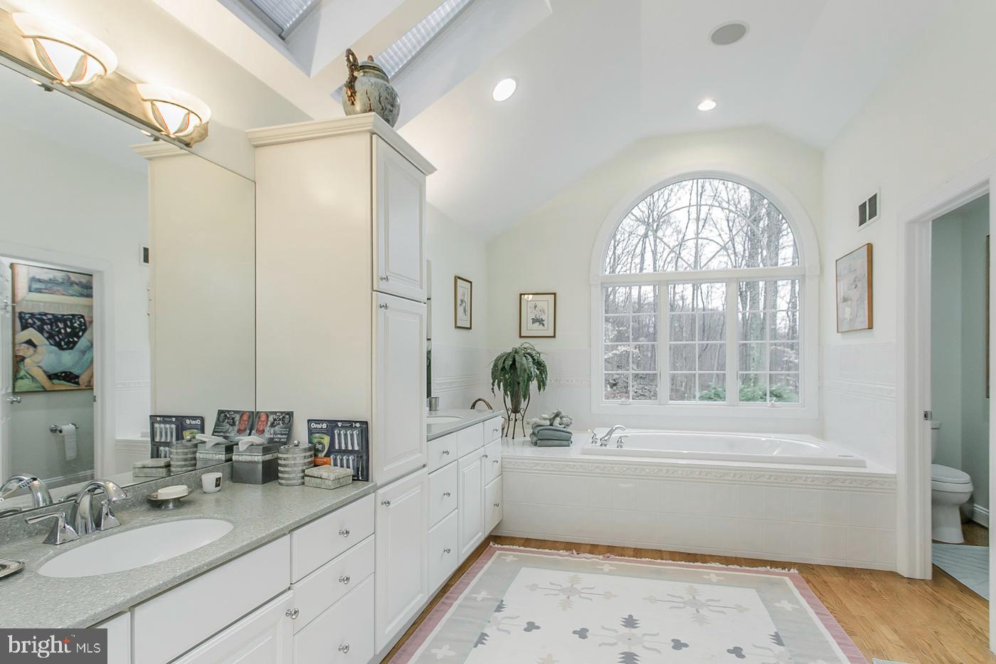 1246 Hollow Rd
