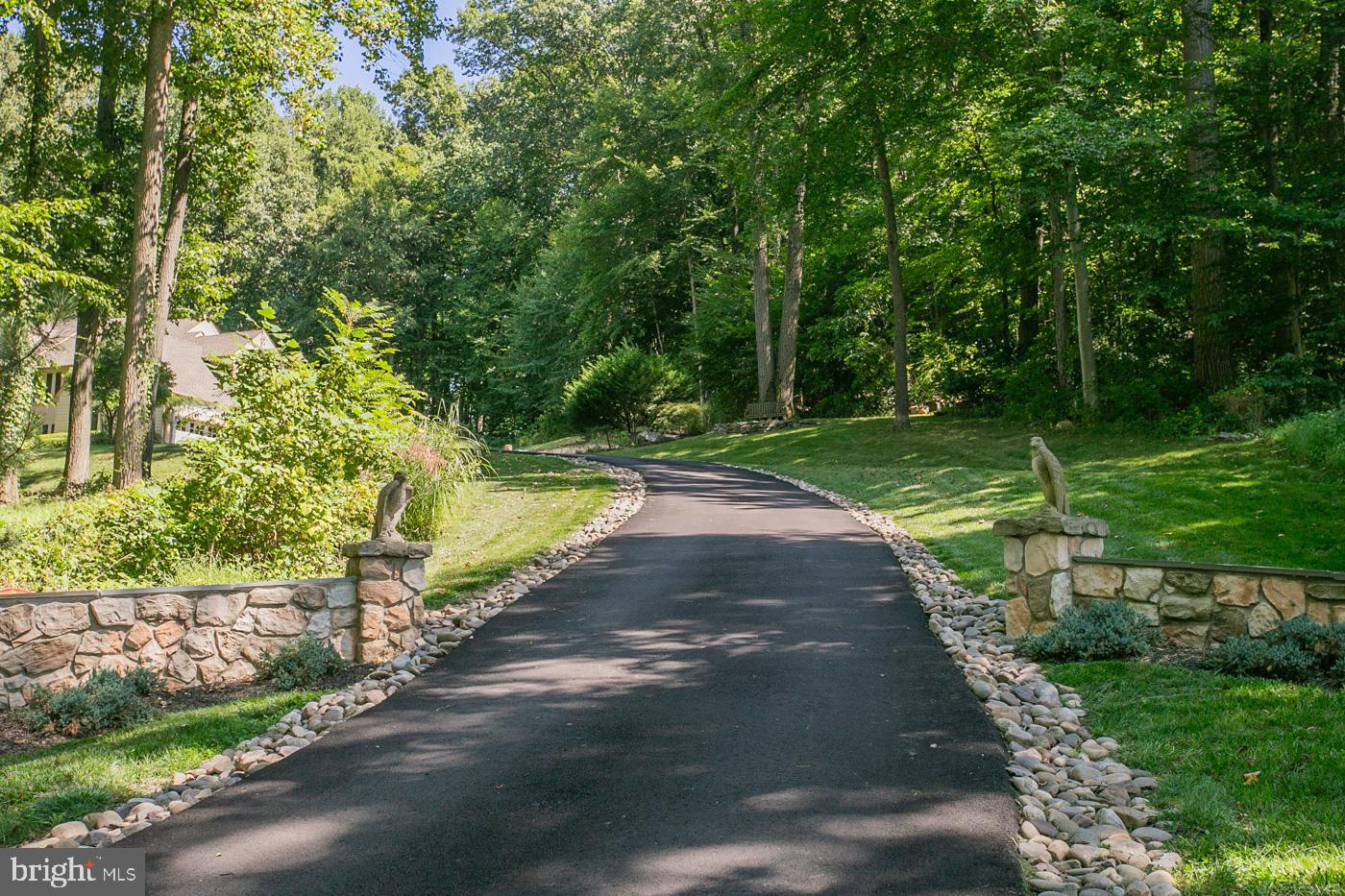 1246 Hollow Rd