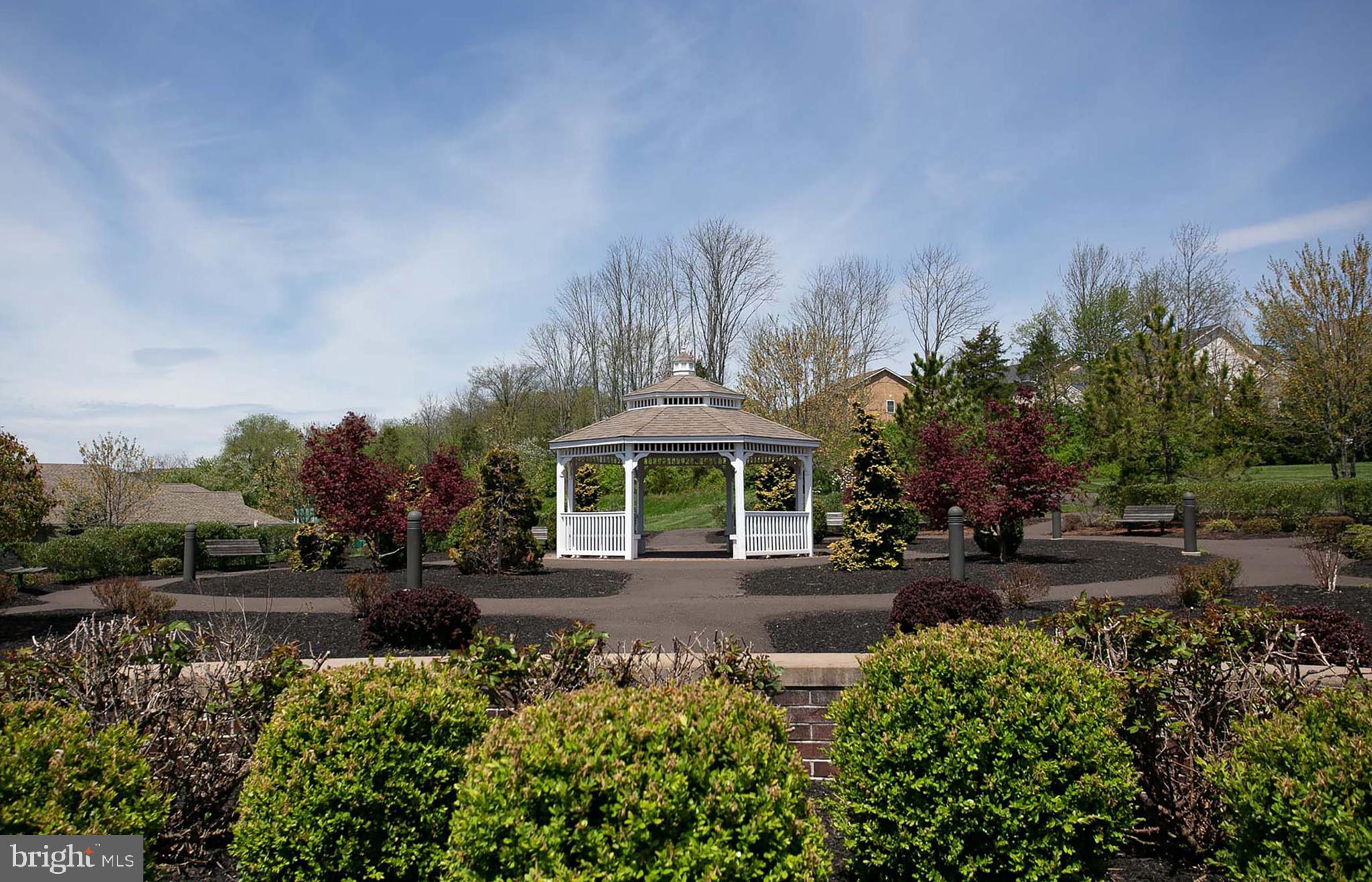 3920 Ashland Dr #225