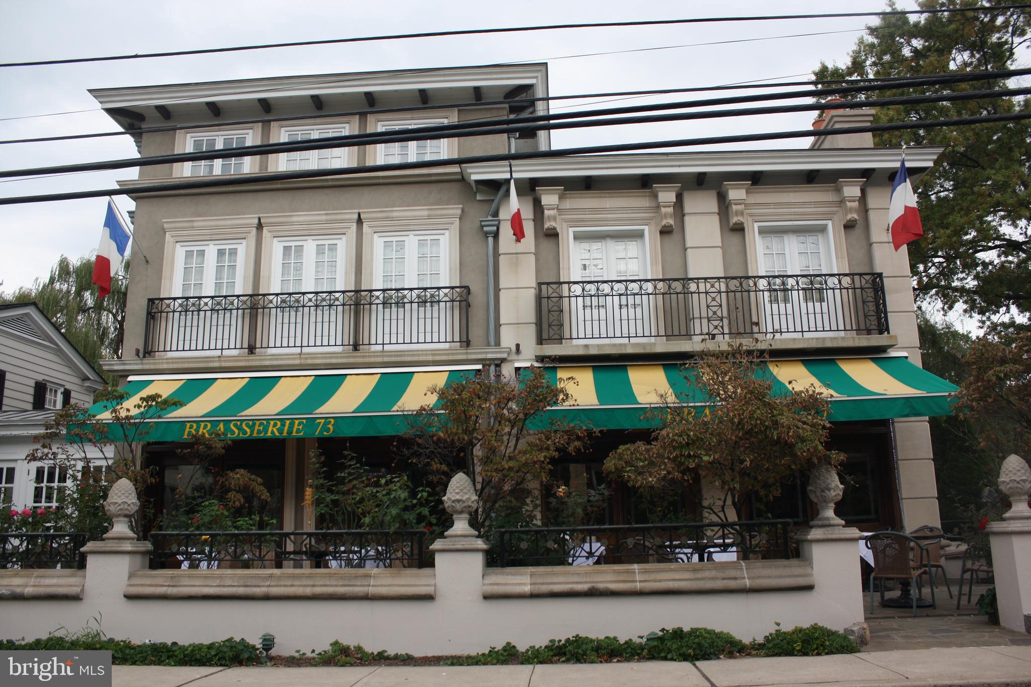 3920 Ashland Dr #225