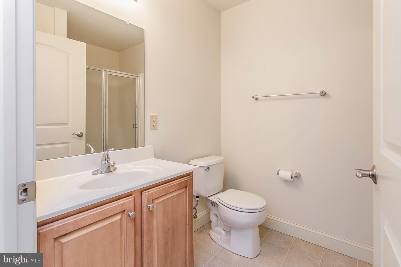 3920 Ashland Dr #225