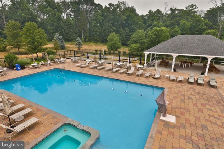 4841 Spencer Dr