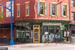 817 Meadowview Ln #817