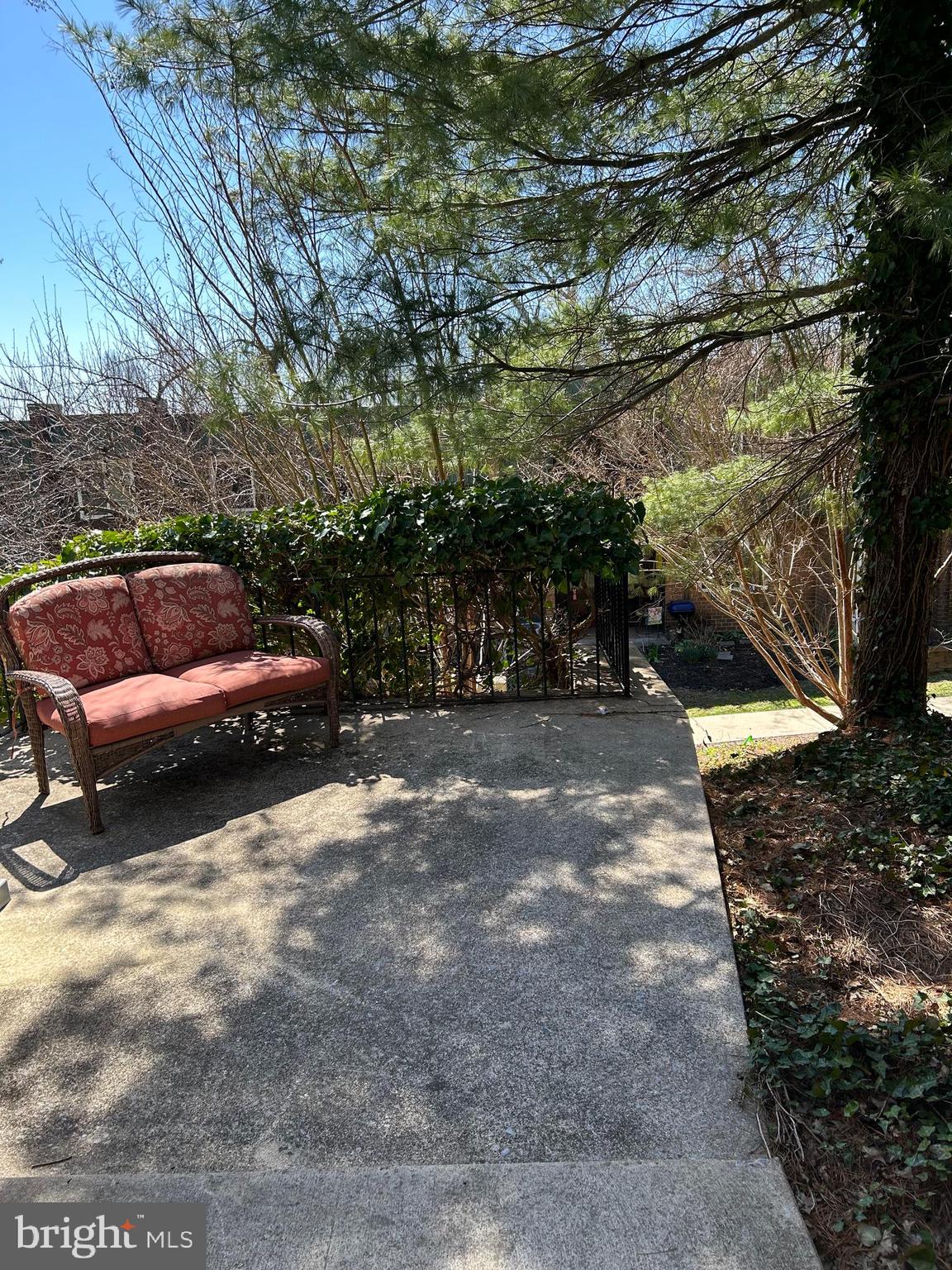 817 Meadowview Ln #817