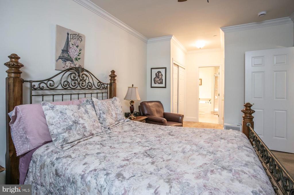 2405 ROMANO COURT