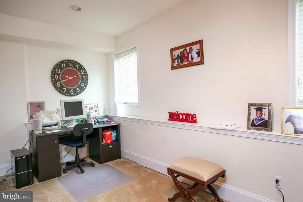 2405 ROMANO COURT