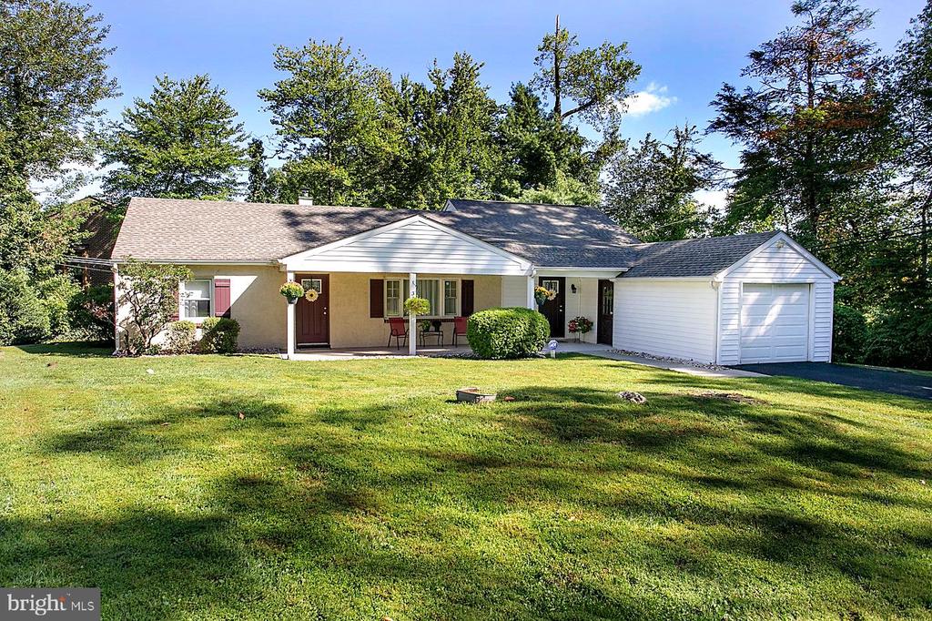 336 HILLSIDE ROAD