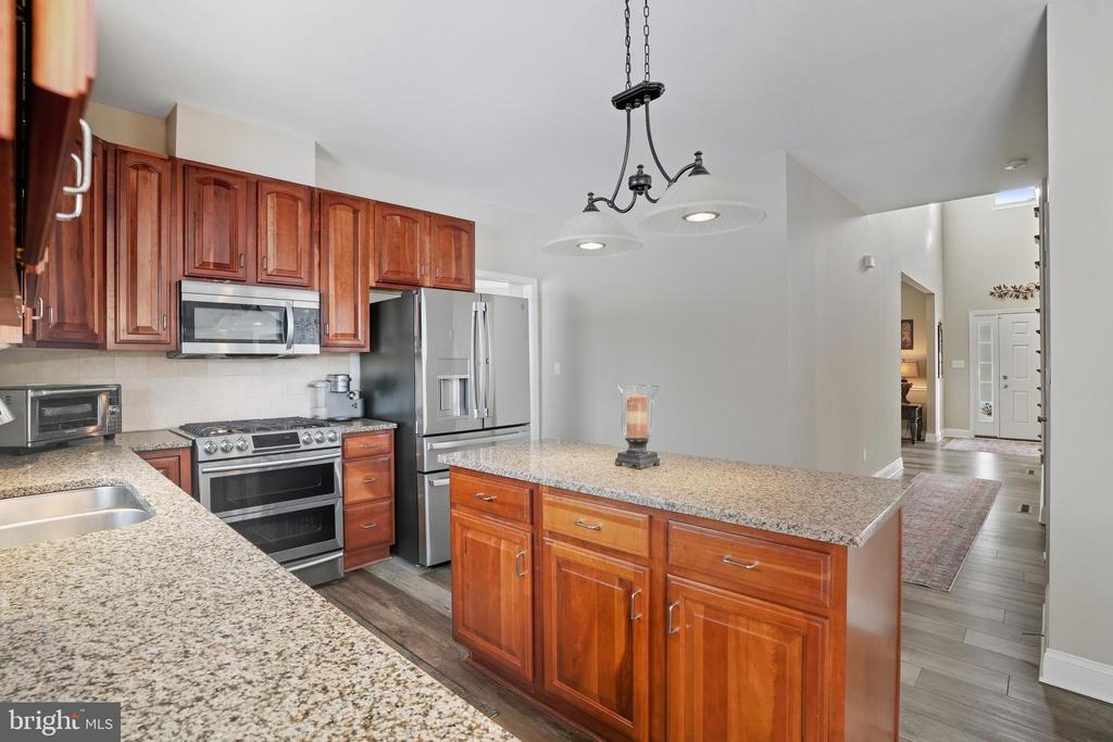 3963 GOSHEN DRIVE