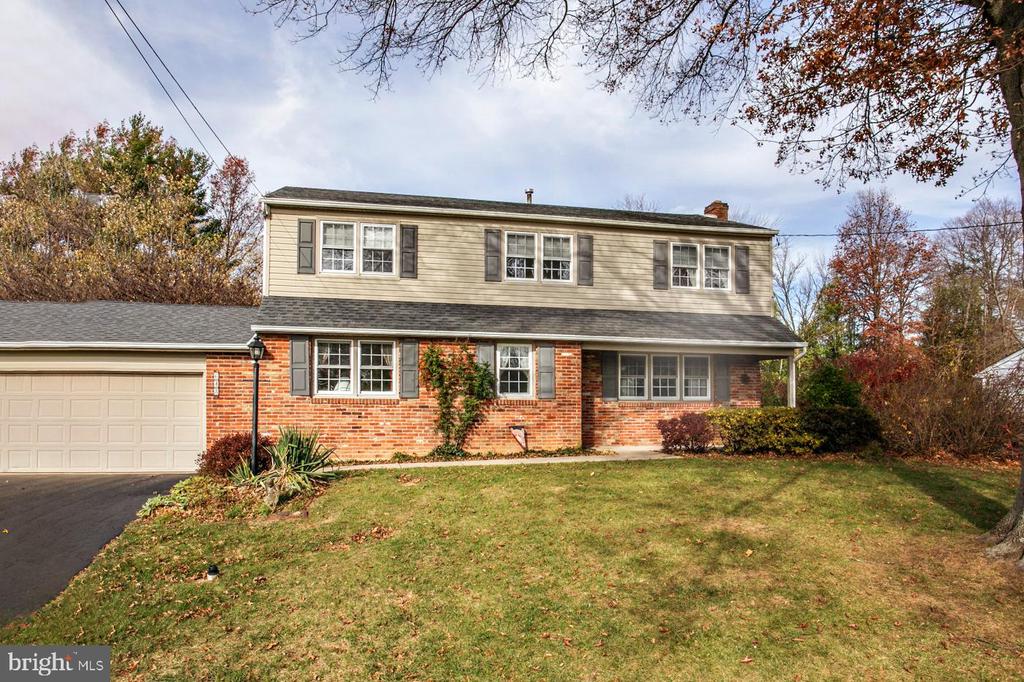 643 BARBARA DRIVE
