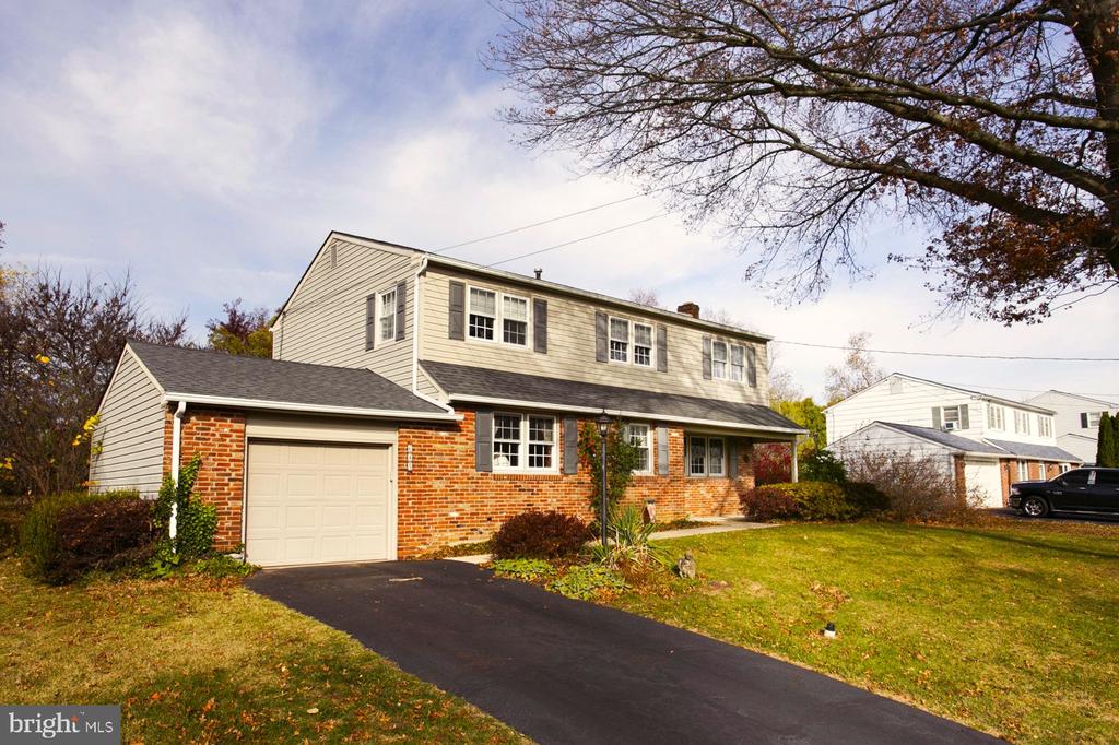 643 BARBARA DRIVE