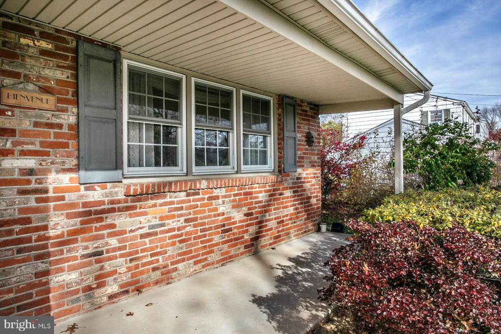 643 BARBARA DRIVE