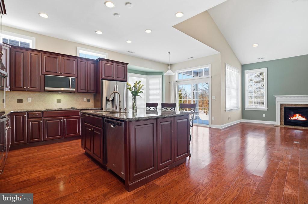 4855 SPENCER DRIVE
