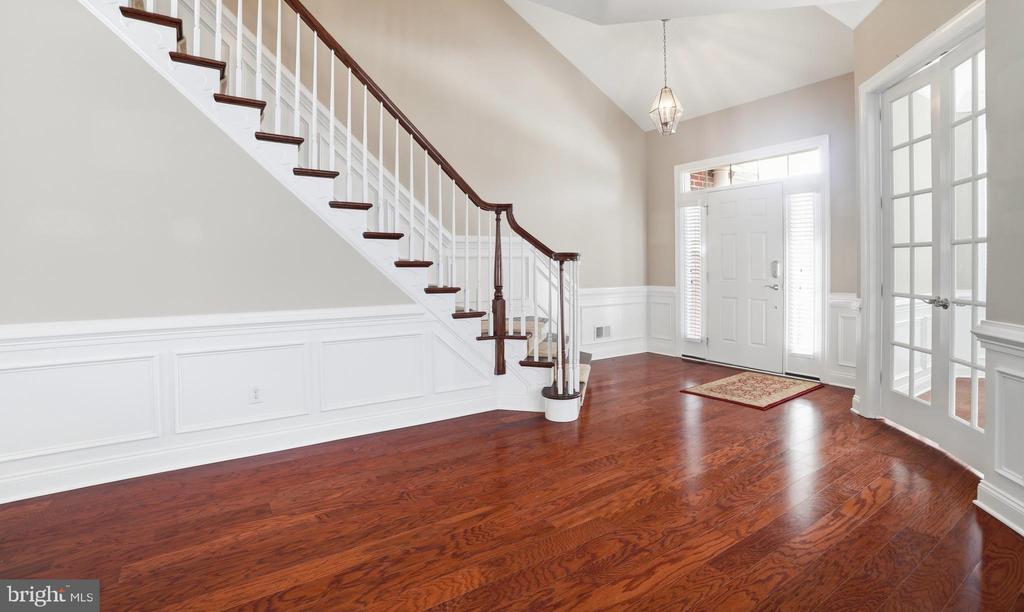 4855 SPENCER DRIVE