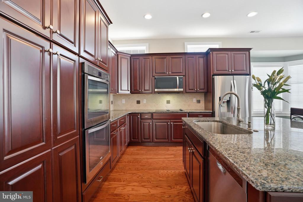 4855 SPENCER DRIVE