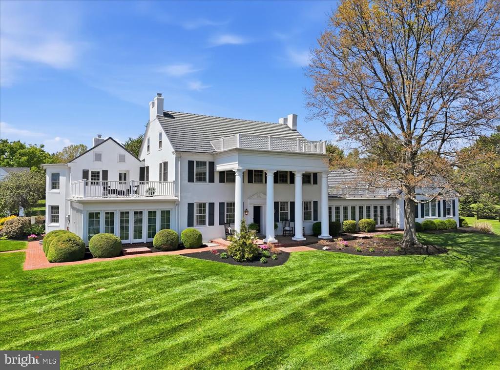 175 WAVERLY LANE