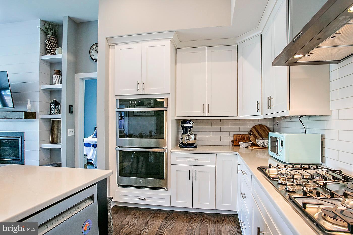 29 E 1ST AVENUE C216