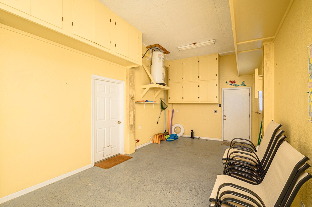 102 Ball St