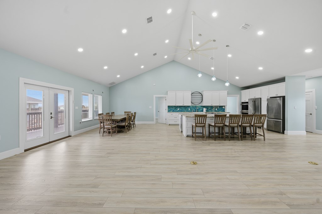 142-143 Channelview Rd