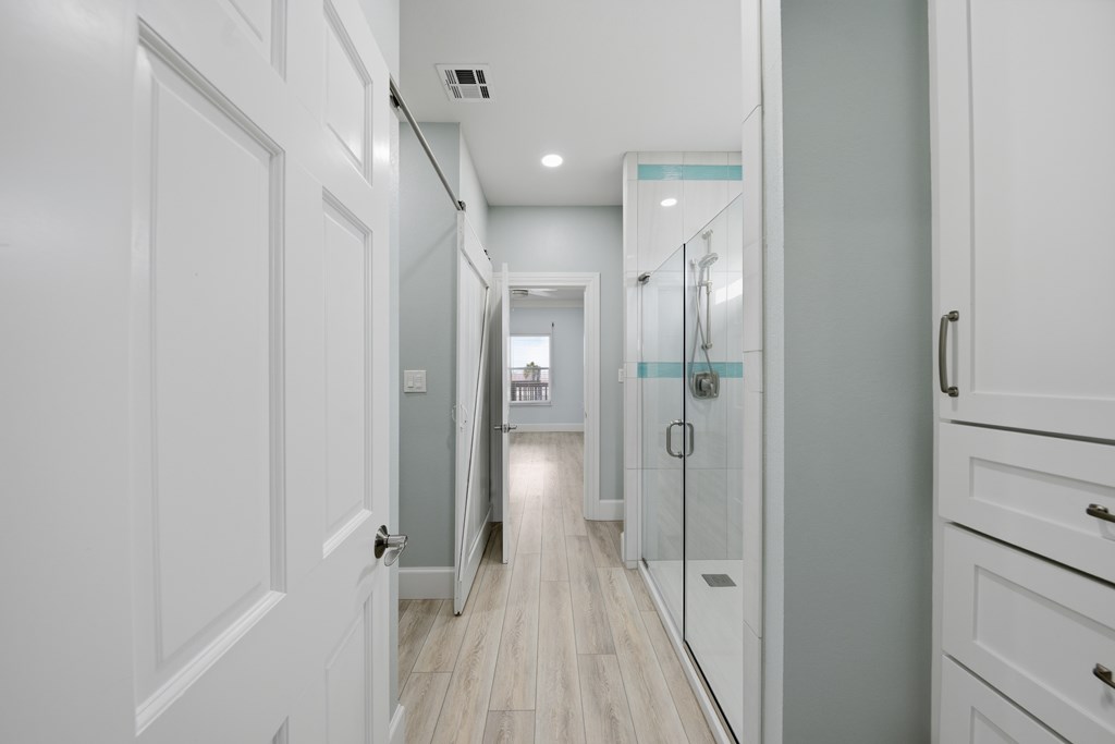 142-143 Channelview Rd