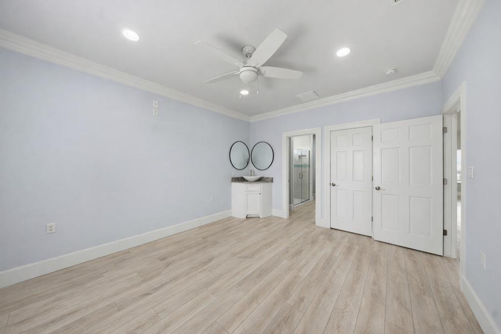 142-143 Channelview Rd