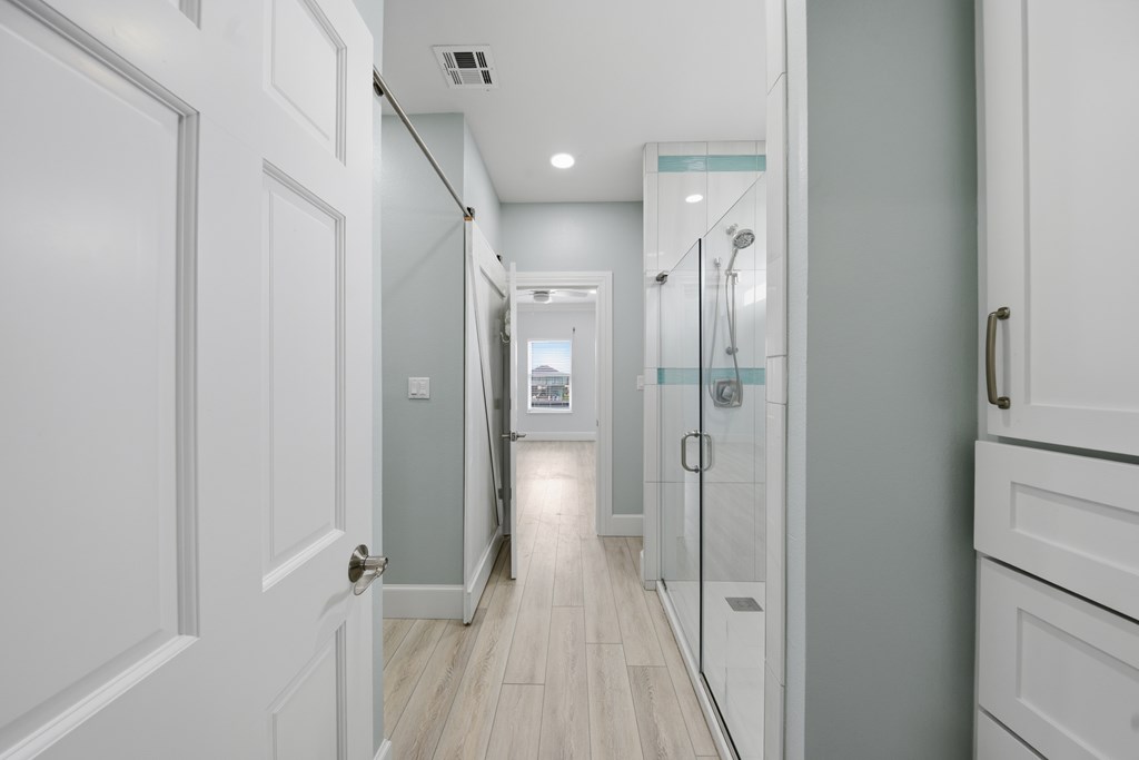 142-143 Channelview Rd