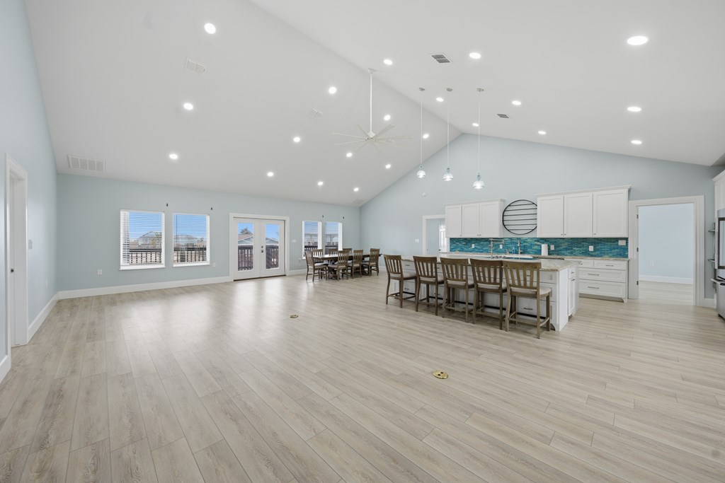 142-143 Channelview Rd
