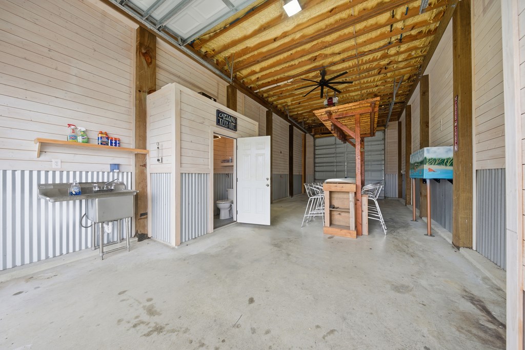 142-143 Channelview Rd