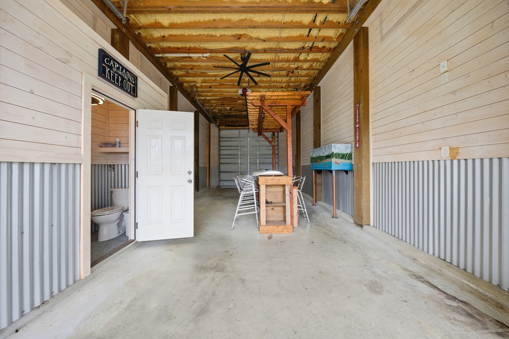 142-143 Channelview Rd