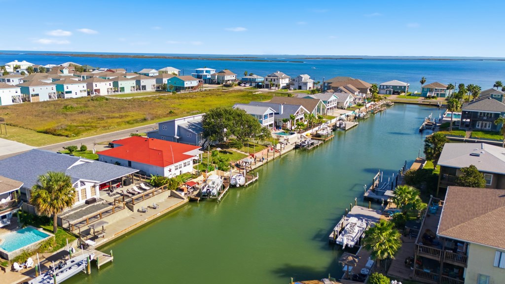 227 Windjammer