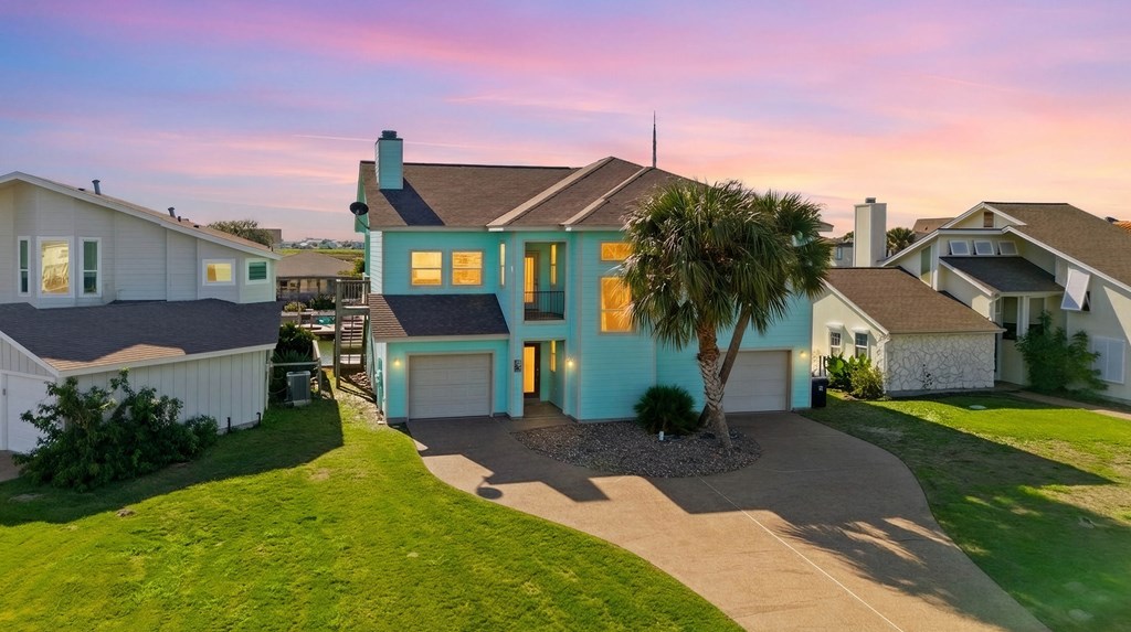 227 Windjammer