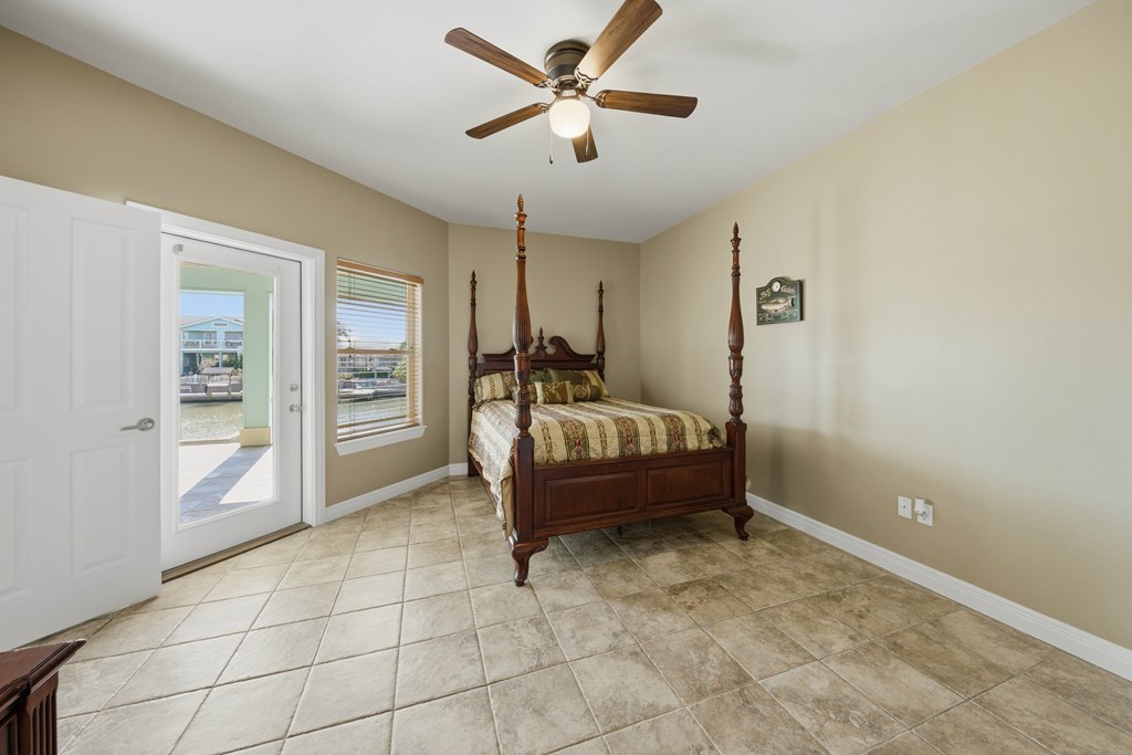 227 Windjammer