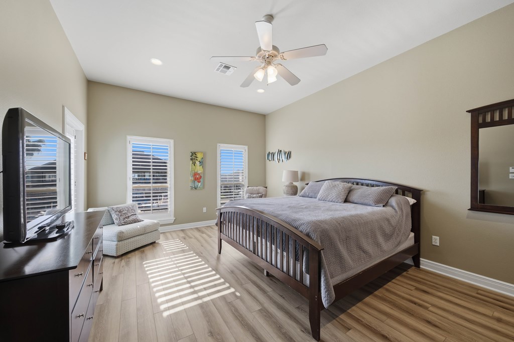 227 Windjammer