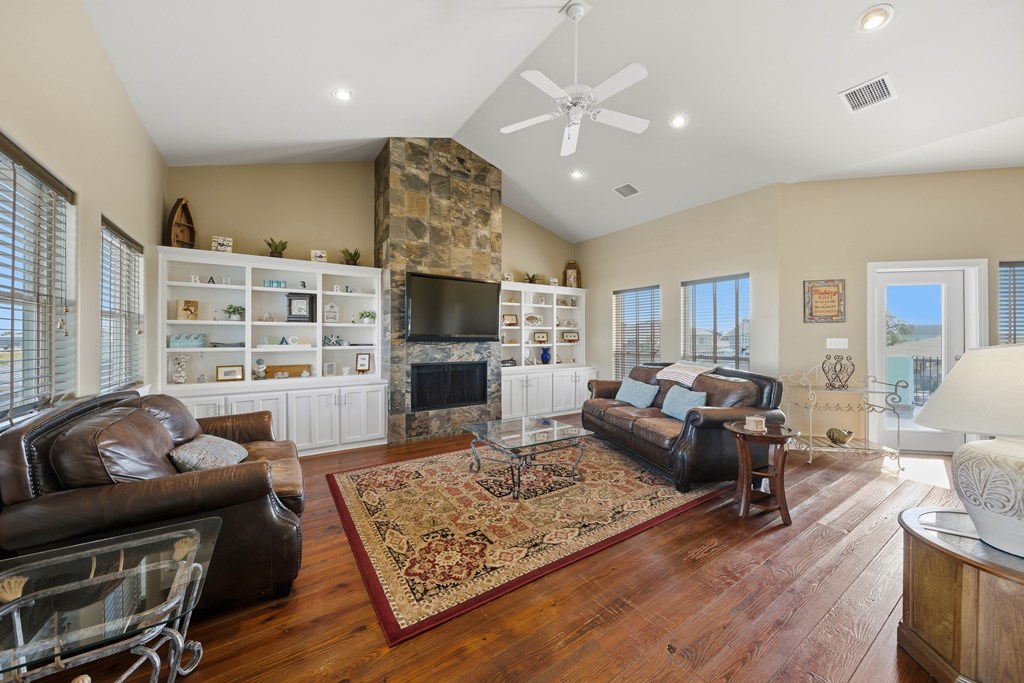 227 Windjammer