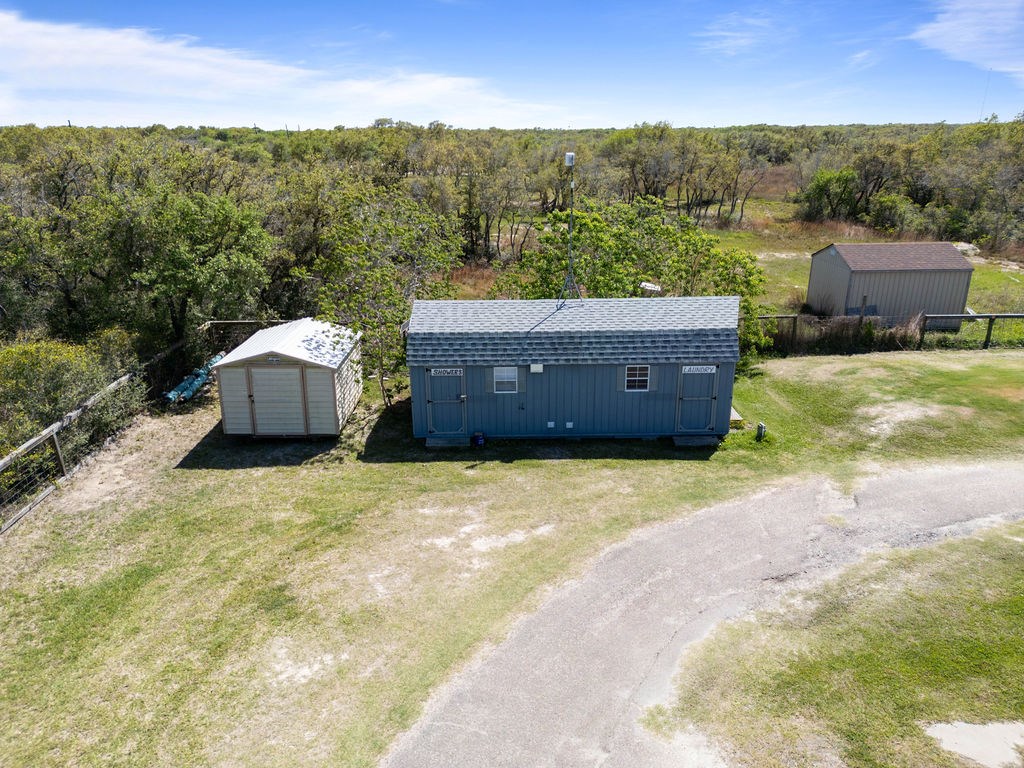 1421 W Corpus Christi St