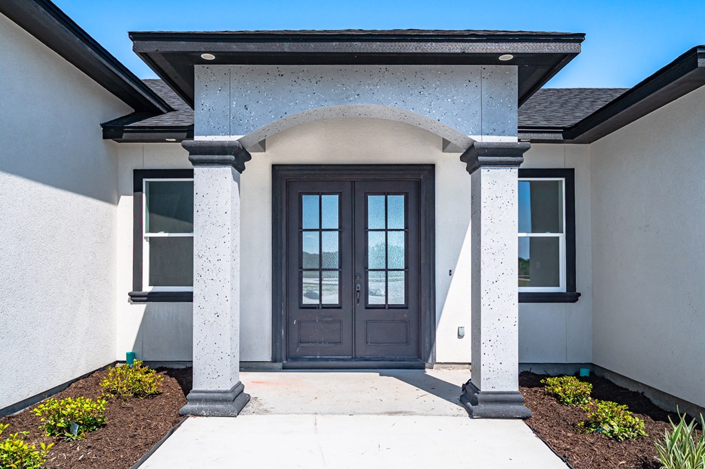 104 Windcrest Ln