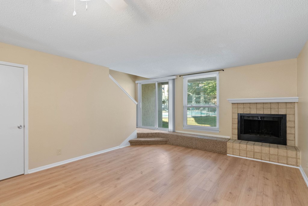 302 St Andrews Apt J -101