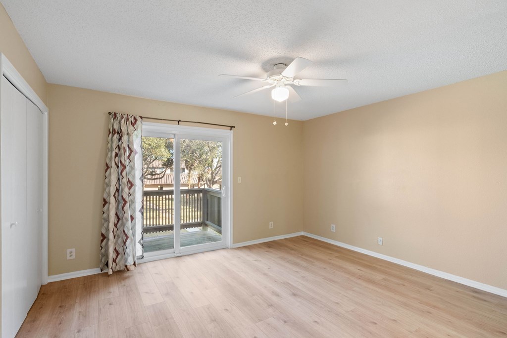 302 St Andrews Apt J -101