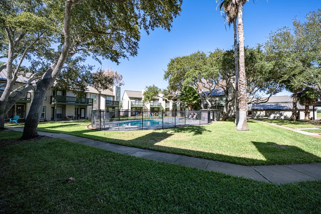 302 St Andrews Apt J -101