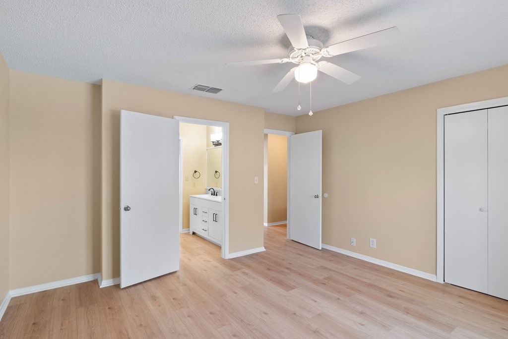 302 St Andrews Apt J -101