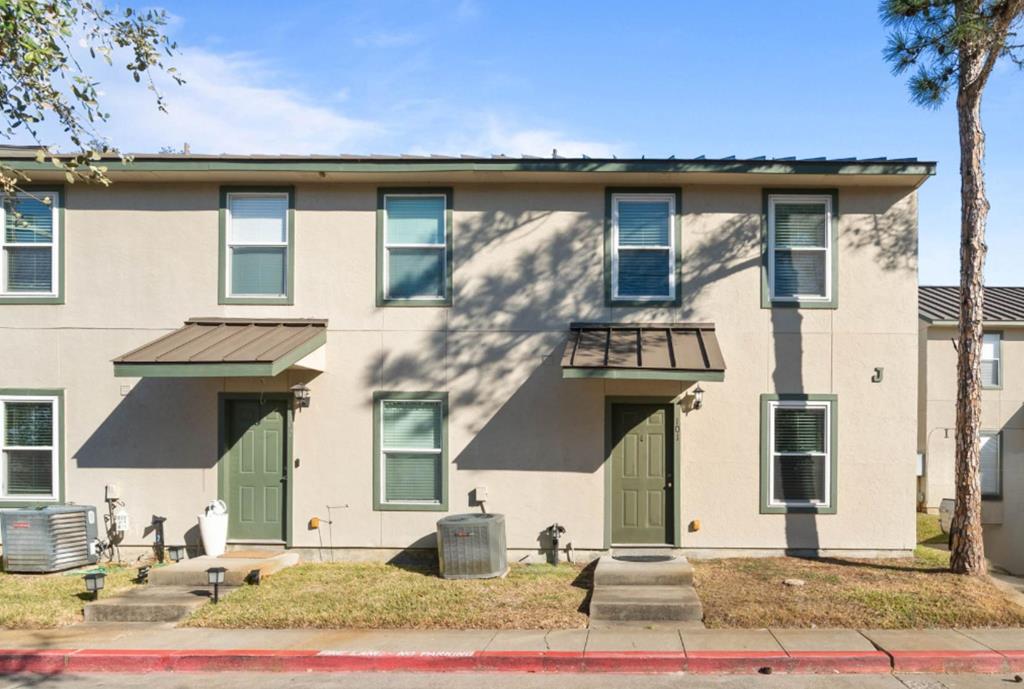 302 St Andrews Apt J -101