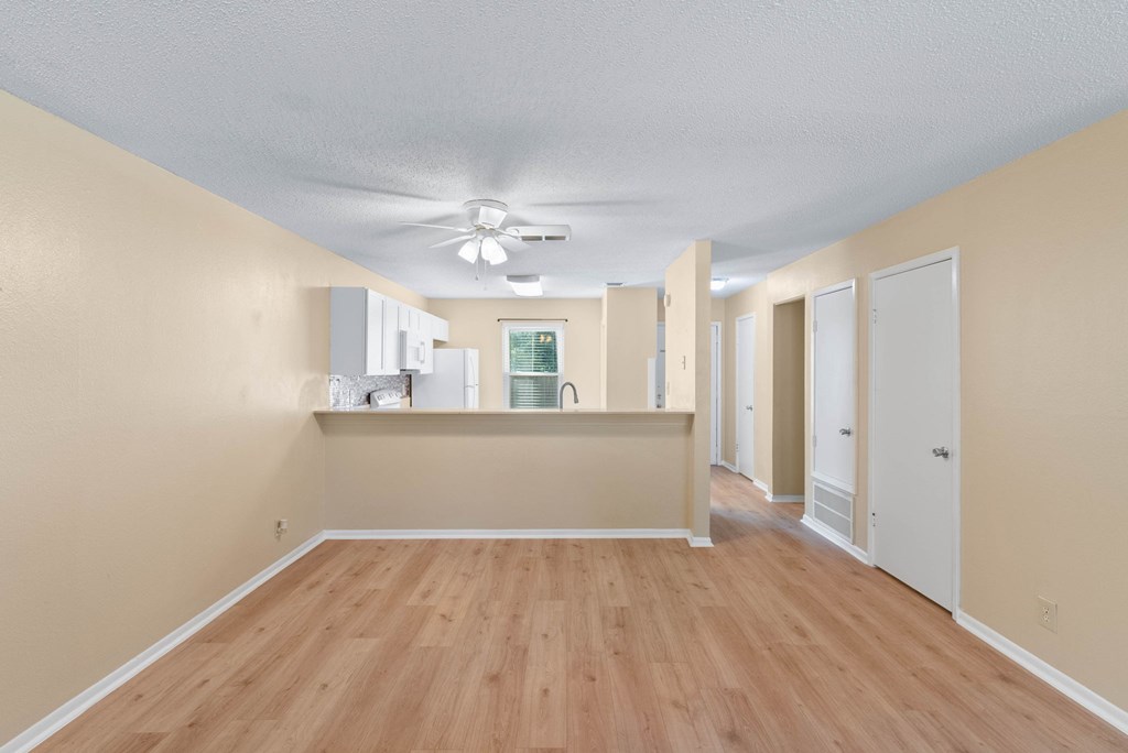 302 St Andrews Apt J -101